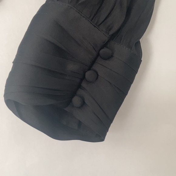 H&M top. - Picture 4 of 6